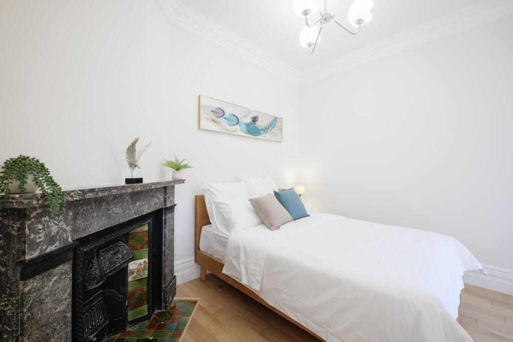 Cosy Federation Kirribilli 2 Bedroom #2 Apartment